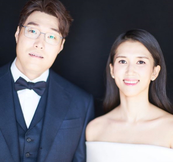 オ・セドゥクが12歳年下女性と結婚「祝福に感謝」