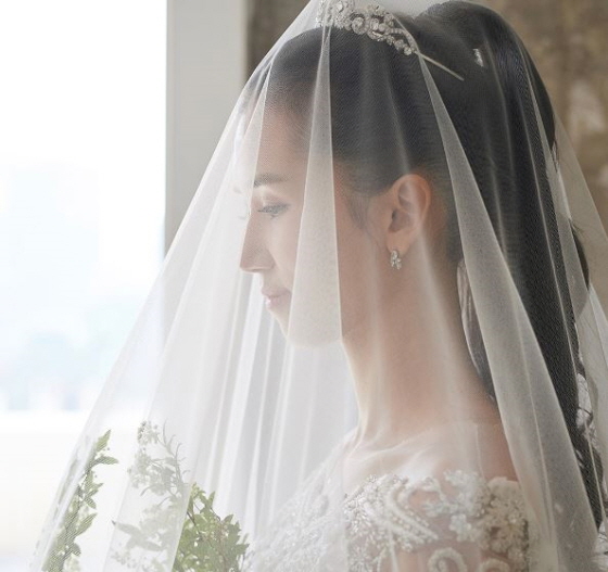 オ・セドゥクが12歳年下女性と結婚「祝福に感謝」