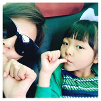 SHIHO&紗蘭ちゃん、美しすぎる母娘写真公開