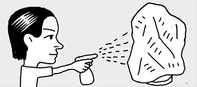 ホコリをかぶった扇風機をきれいにするには