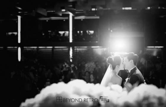 U-KISSイライ＆チ・ヨンス、笑顔の結婚式写真公開