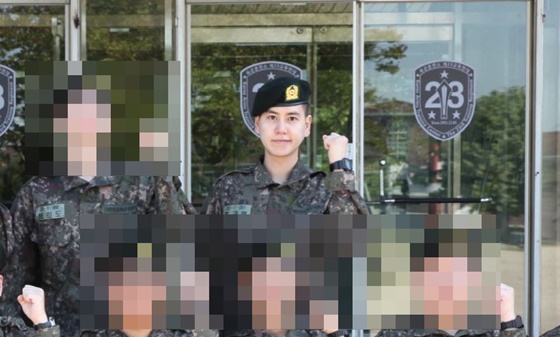 徴兵：「訓練兵」SJギュヒョンの明るい笑顔