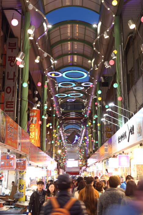 韓国初の常設夜市、富平カントン市場へレッツゴー！