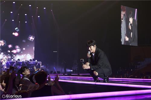 俳優チ・チャンウク　入隊前最後のコンサート開催　