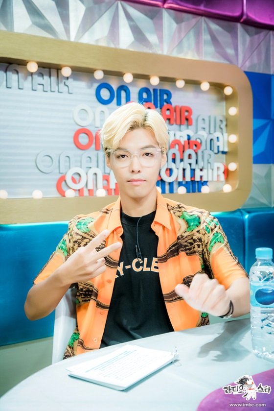 「ユイと破局」KangNam、やつれた顔で番組収録