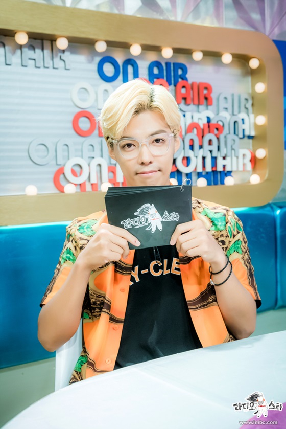 「ユイと破局」KangNam、やつれた顔で番組収録