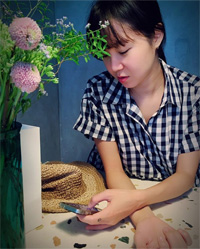 季節が変わっても清純さは変わらず、コン・ヒョジン