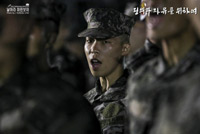 徴兵:楽童イ・チャンヒョク、「海兵隊」訓練兵姿を公開