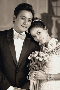 チャン・ドンゴン&コ・ソヨン夫妻が屋台村へ=釜山映画祭