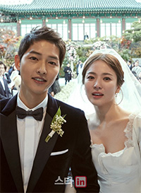 ソン・ジュンギ結婚式でドローン、中国メディア立件