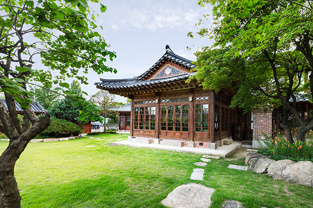 白麟済家屋で夏の夜の歴史散歩