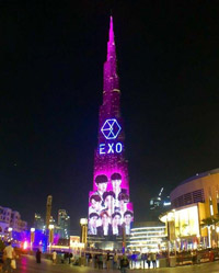 EXO ドバイの世界最高層ビル彩る