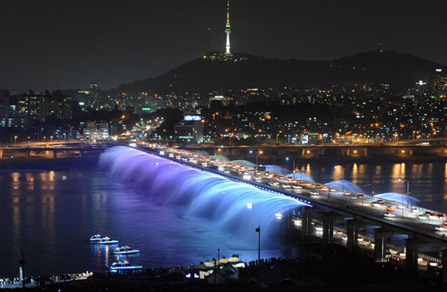 涼しい風を浴びながら「漢江夜景ツアー」を楽しもう！