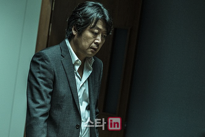 興行成績：キム・ユンソク＆チュ・ジフン『暗数殺人』、公開7日で200万