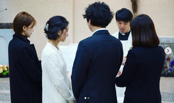 「きょう、夫ともう一度結婚」　秋葉里枝＆イ・ジェハク夫妻が再度挙式