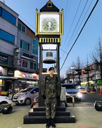 CNBLUEジョンヒョン、りりしい軍服姿の写真公開