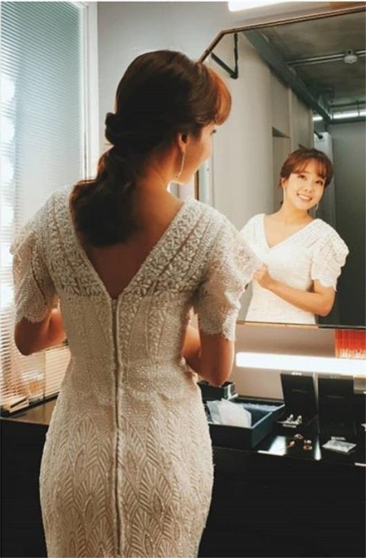 3児のママでこの美しさ、ドレス姿のソ・ユジン