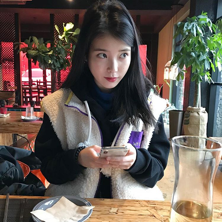 IU、済州島旅行の写真を公開