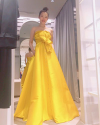 元f(x)ソルリ、鮮やかな黄色のドレス姿を披露