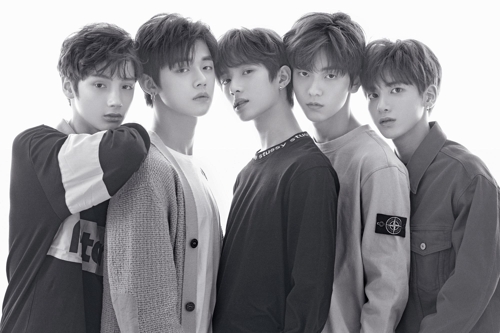 「ＢＴＳの弟分」ＴＸＴ　デビューアルバムが予約注文１０万枚超