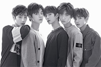 「BTSの弟分」TXT デビューアルバムが予約注文10万枚超