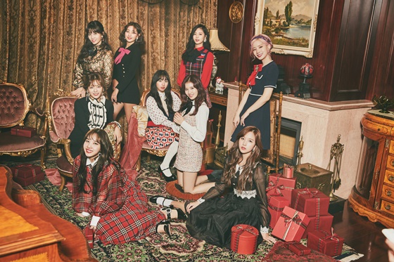 TWICE新譜「#TWICE2」、5日連続1位＝オリコン