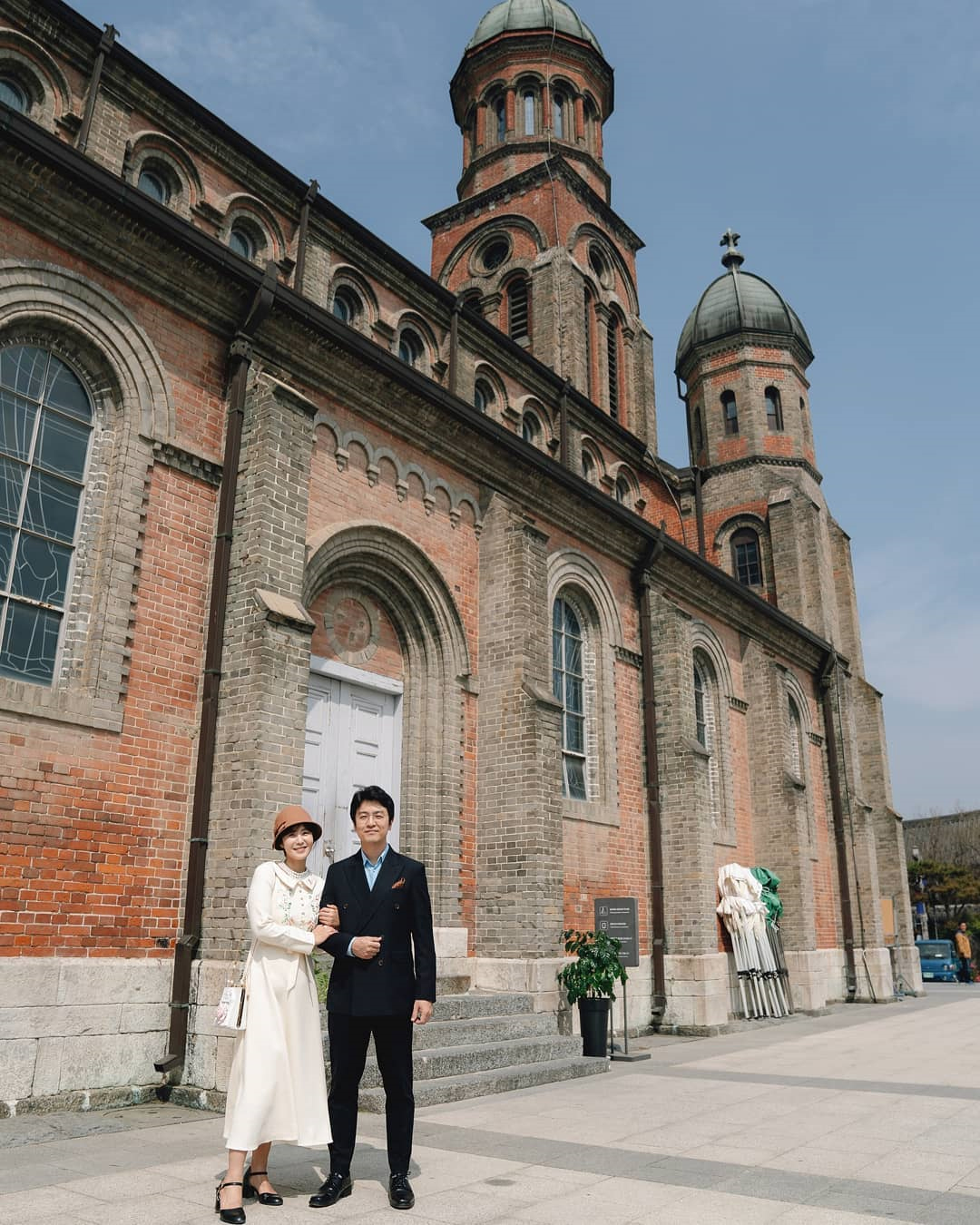 チェ・ドンソク＆パク・チユン夫妻「数年ぶり」一家そろって旅行写真