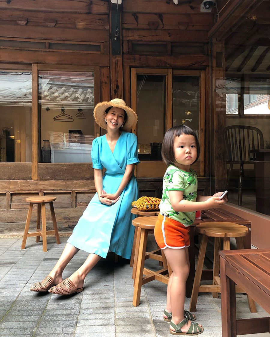 キム・ナヨン、ぐっと成長した息子シヌ君と「カフェでデート」