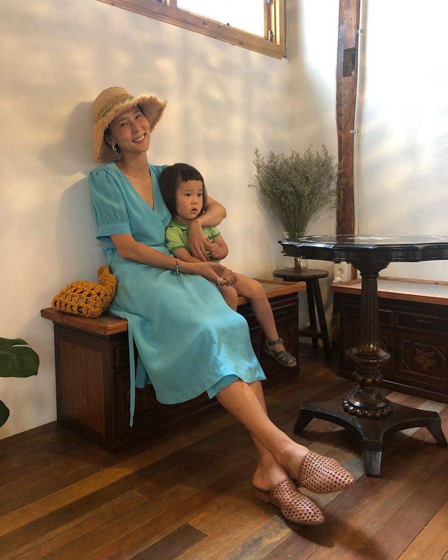 キム・ナヨン、ぐっと成長した息子シヌ君と「カフェでデート」