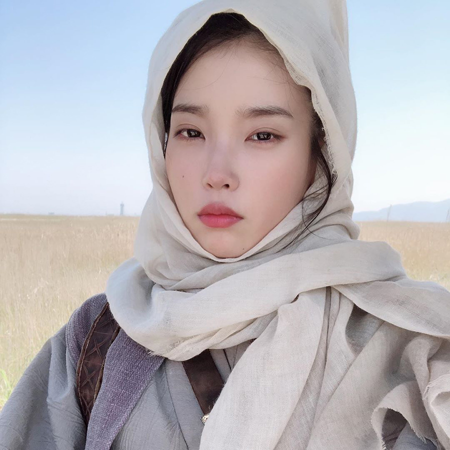 『ホテル・デルーナ』IU、主人公名義でSNSにアカウント