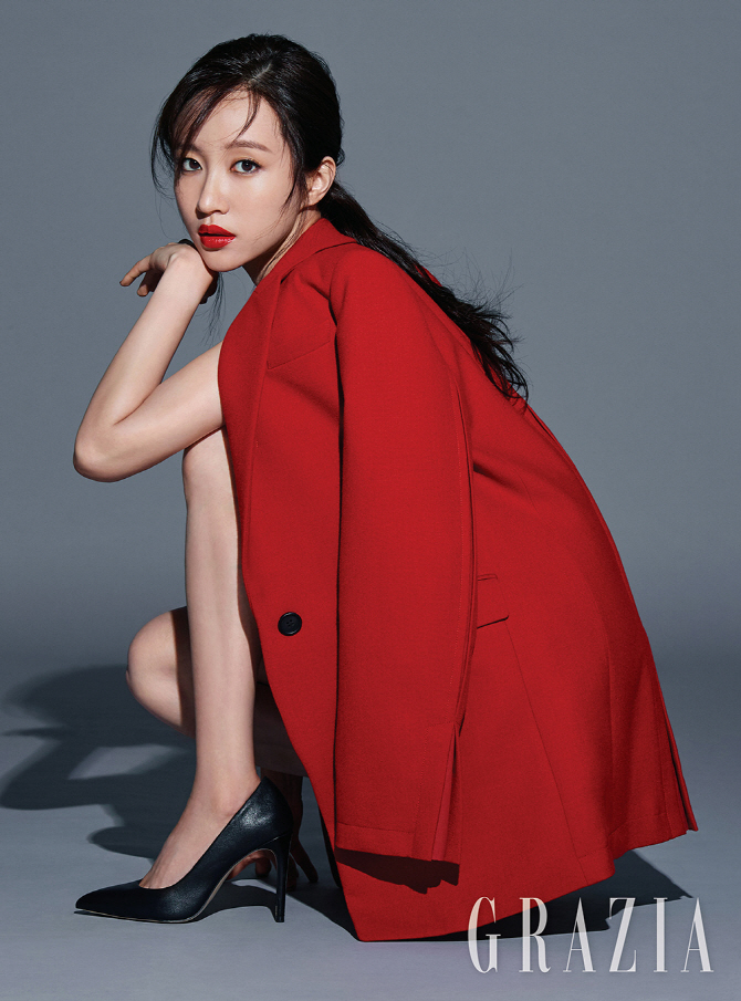 【フォト】口紅で印象が違う！　魅力的なEXIDハニ＝「GRAZIA」