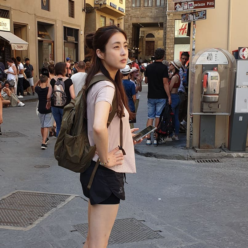 素敵な旅行者カン・ソラ、フィレンツェに現れた女神