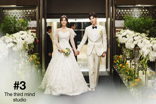U-KISSキソプ＆チョン・ユナ、結婚式の写真公開