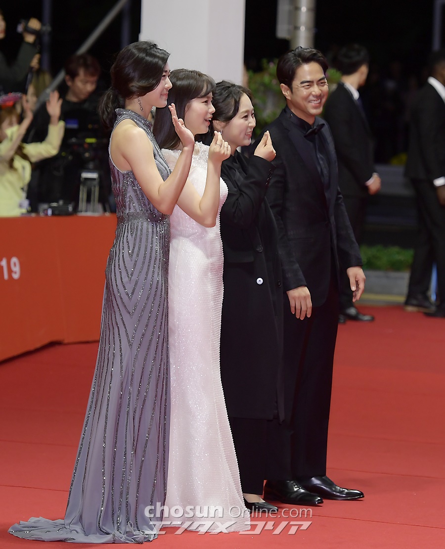 【フォト】釜山映画祭開幕式に出席したスターたち