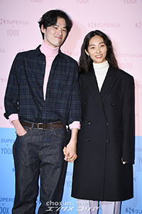 【フォト】キム・ウォンジュン&クァク・ジヨン「ファッション界のおしどり夫婦」