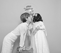母娘の甘いキス! イ・ユンジが娘の誕生日記念写真公開