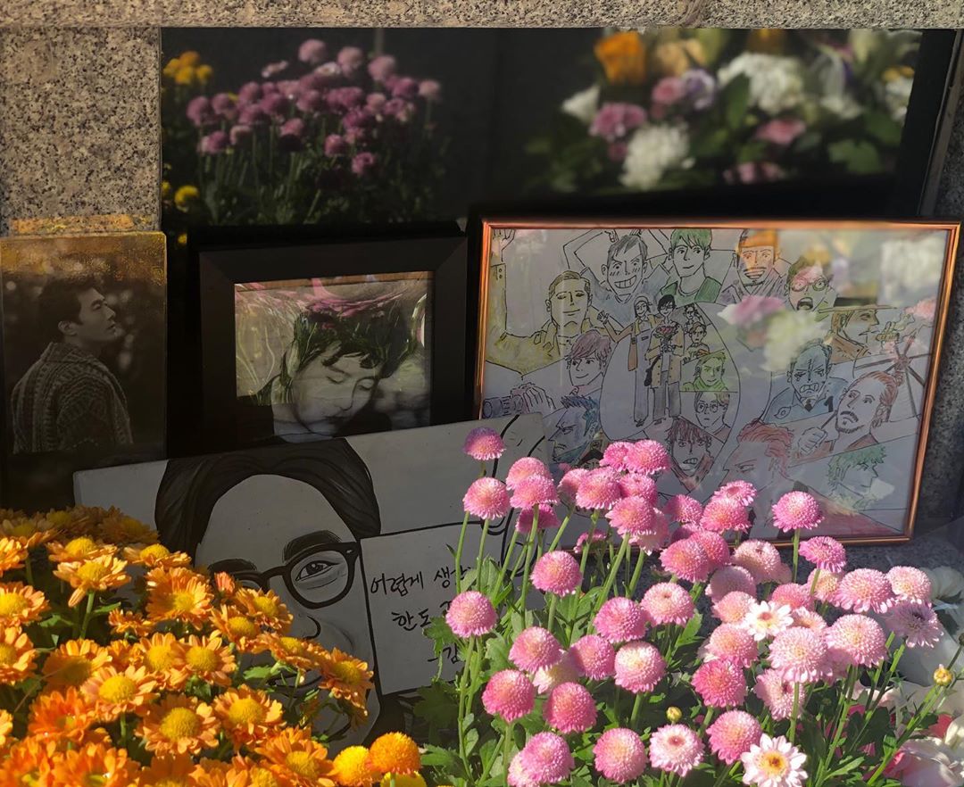 「久しぶり、先輩」　チョン・ウヒが故キム・ジュヒョク2周忌を追悼
