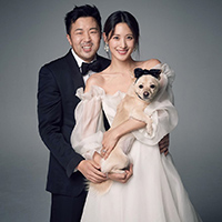 スヒョン&チャ・ミングン、愛犬と撮ったウエディング写真公開