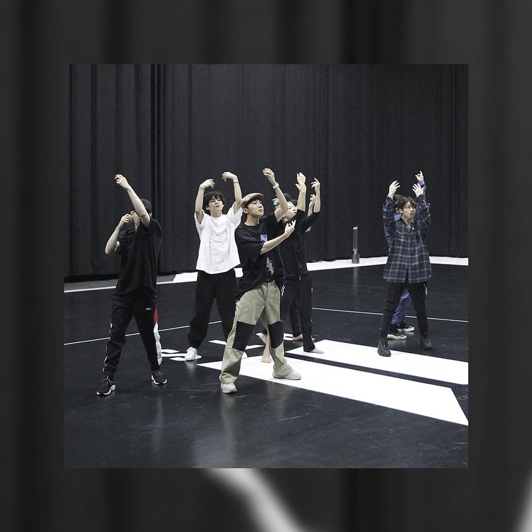 BTS、「Black Swan」振り付け練習の写真大放出