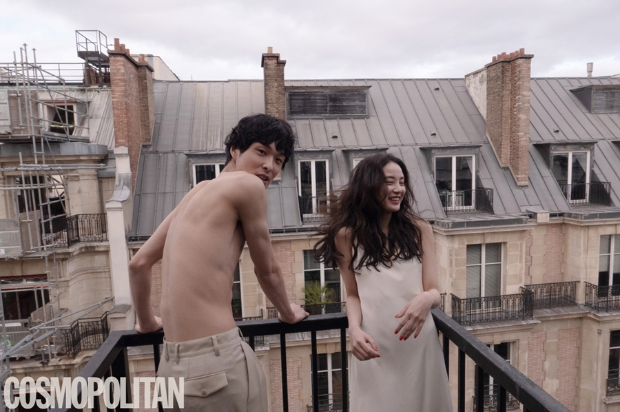 イ・ジュヨン、パリで撮った甘いカップルグラビア＝「COSMOPOLITAN」