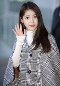 IU、新型コロナ感染拡大防止のため2億ウォン寄付