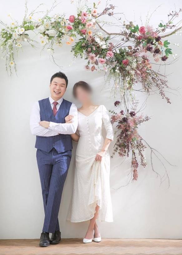 俳優チョ・ヒョンシク、2歳年下の非芸能人と結婚