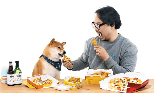 ペットと一緒に食事が楽しめる！　韓国で犬用ピザや焼酎など続々登場