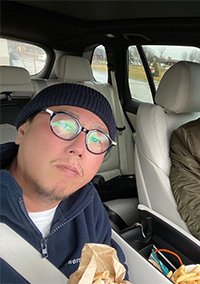 米国滞在ユン・ジョンシン、東洋人差別を避けて「車内で食事」