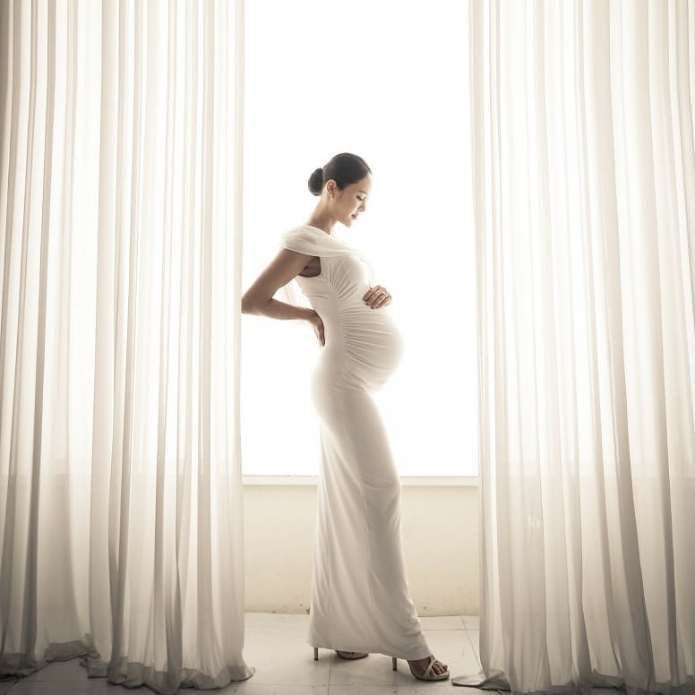 キム・ミヨン「臨月グラビア」でDライン公開「プレママの美しさ」
