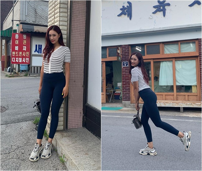 日常も圧倒的な美ボディ、ユ・ヒョンジュがレギンス姿をアピール
