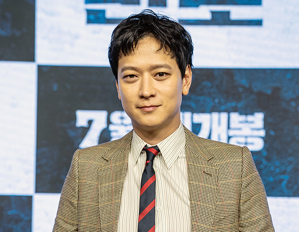 カン・ドンウォン、『半島』で撮影初日からハードアクション