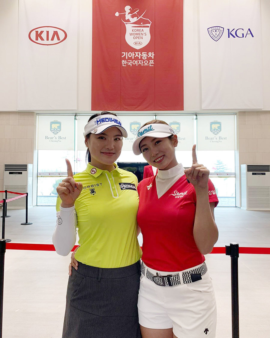 「ゴルフ界のアイドル」アン・ソヒョン、競技後にユ・ソヨンと一緒にパチリ