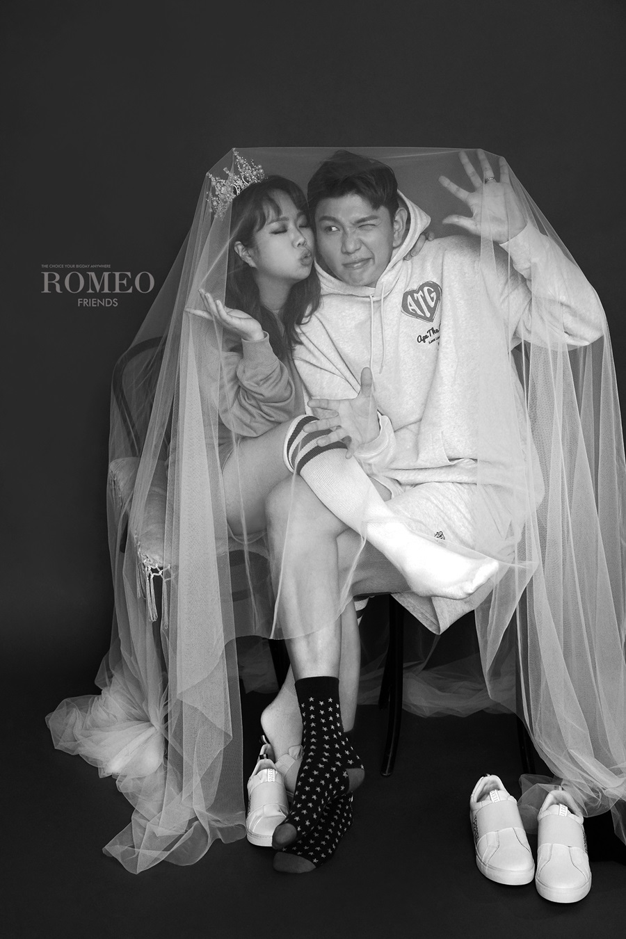 ホン・ヒョニ＆ジェイソン、結婚2周年記念撮影＆1021万ウォン寄付