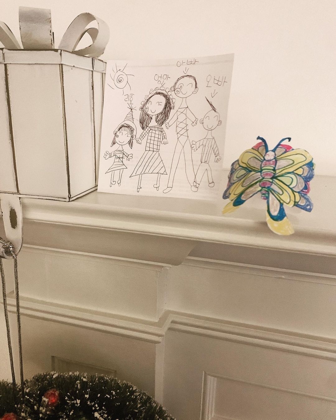 ソン・テヨン、娘リホちゃんが描いた家族の絵を公開